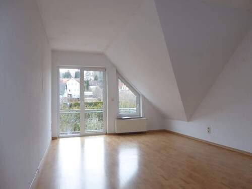 Wohnzimmer - Etagenwohnung mit 81,00 m&sup2; in Rudolstadt zur Miete