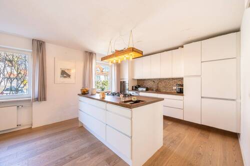 Küche - Doppelhaushälfte mit 161,40 m&sup2; in München zum Kaufen