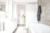 Badezimmer mit Wanne (6).jpeg - 