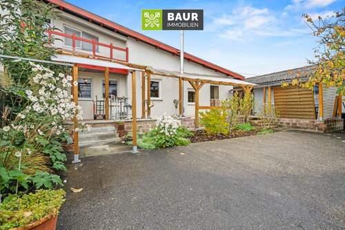 Hof - Einfamilienhaus mit 307,00 m² in Langenenslingen zum Kaufen