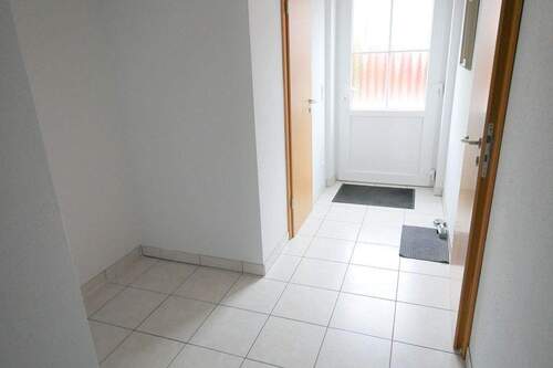 Eingangsdiele.JPG - Mehrfamilienhaus, Wohnhaus mit 96,00 m&sup2; in Pinneberg zum Kaufen