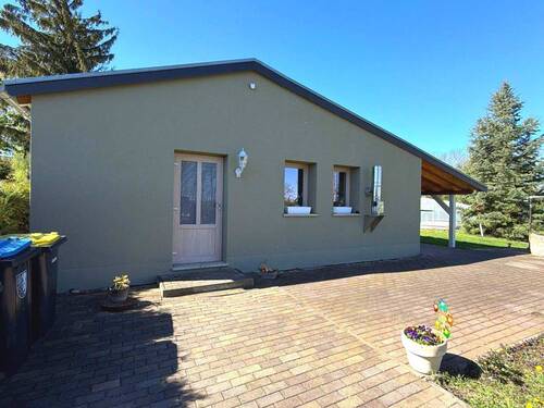 Außenansicht - Bungalow in ruhiger und idyllischer Feldrandlage