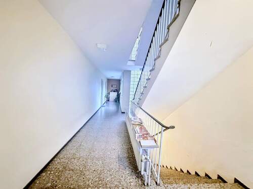 Treppenhaus - Mehrfamilienhaus, Wohnhaus zum Kaufen in Nettetal