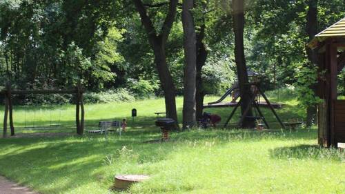 Kinderspielplatz - 