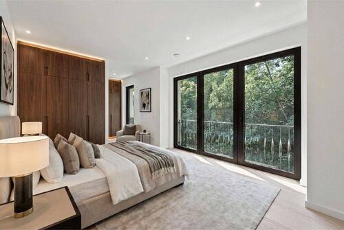 Schlafzimmer & Ankleide im OG - 