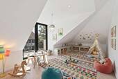 Kinderzimmer mit Balkon im DG - 