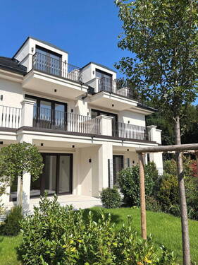 Sonnige Terrassen & Balkone - Doppelhaushälfte mit 243,00 m&sup2; in Germering zum Kaufen