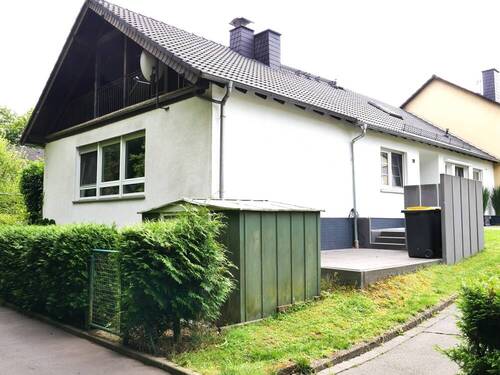 Haus Nordseite - 8 Zimmer Reihenendhaus zum Kaufen in Wetzlar
