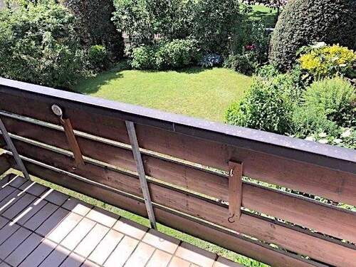 Balkon OG - 7 Zimmer Mehrfamilienhaus, Wohnhaus in Görwihl