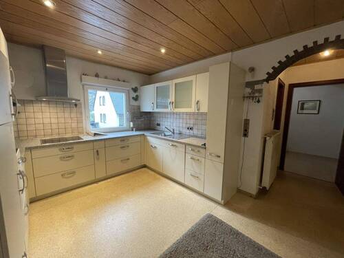 Küche - 9 Zimmer Doppelhaushälfte zum Kaufen in Bernkastel-Kues