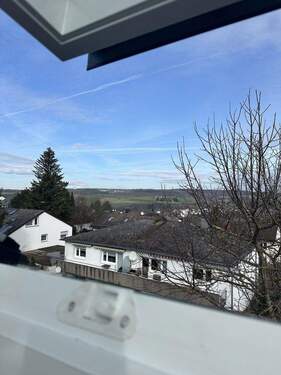 Ausblick aus dem Dach-Atelier - 6 Zimmer Doppelhaushälfte zur Miete in Taunusstein
