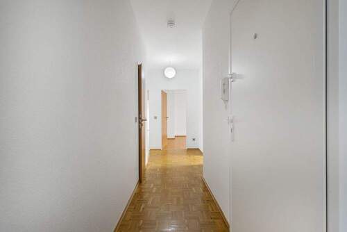 Flur - 4 Zimmer Etagenwohnung zum Kaufen in Korschenbroich