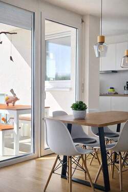 Wohnen/Küche - 3 Zimmer Etagenwohnung zum Kaufen in Holzgerlingen