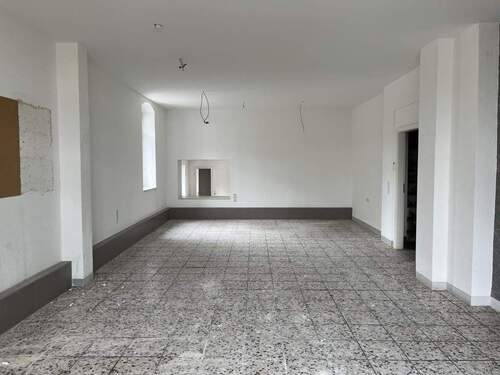 Ladenfläche - Gewerbeobjekt (Büro, Produktion, Verkauf) in Heidenau zur Miete