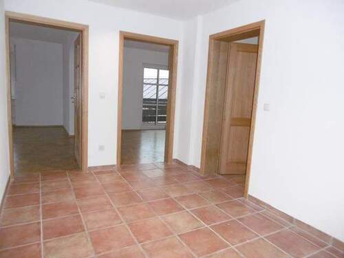 P1000898 - 4 Zimmer Etagenwohnung zur Miete in Dietramszell