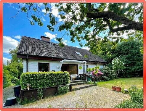 Ansicht_Eingang.jpeg - + Landleben in direkter Feldrandlage + für Gartenfreunde + Platz für Familien +