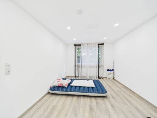 Schlafzimmer rechts - 