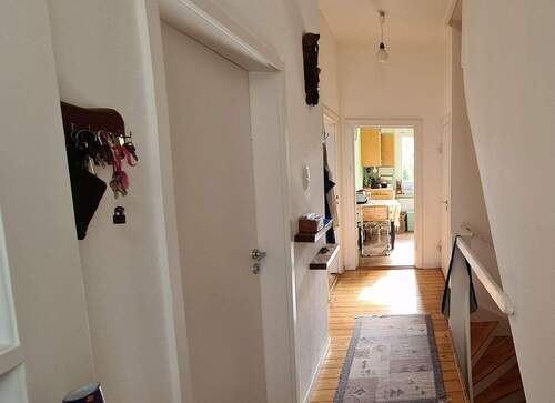 Whg1 Erdgeschoss Flur - 6 Zimmer Reihenmittelhaus in Bremen