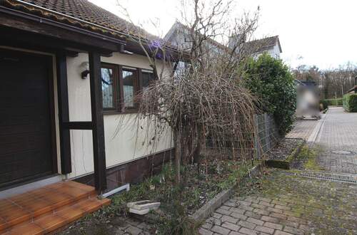 Hauseingang - 6 Zimmer Einfamilienhaus zum Kaufen in Rheinzabern