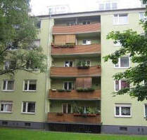 helle und neu sanierte 3 Zimmer Wohnung mit Balkon in München-Sendling, Nähe Harras direkt am Heckenstallerpark