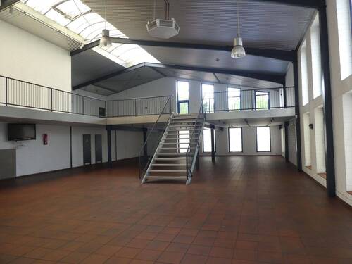 Ausstellungshalle - 