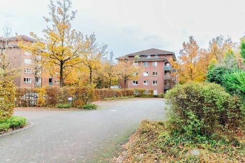 9 Zuwegung und Stellplätze - 