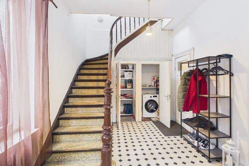 Eingangsbereich Haupthaus - 1 Zimmer Mehrfamilienhaus, Wohnhaus zum Kaufen in Hechthausen