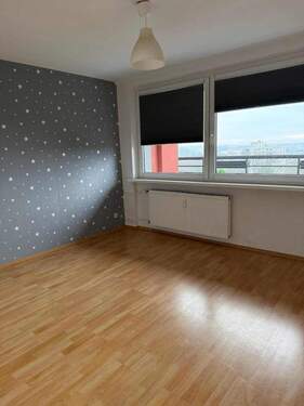 Geräumige 4-Zimmerwohnung mit toller Aussicht zu verkaufen! in Nienburg (Weser) - 