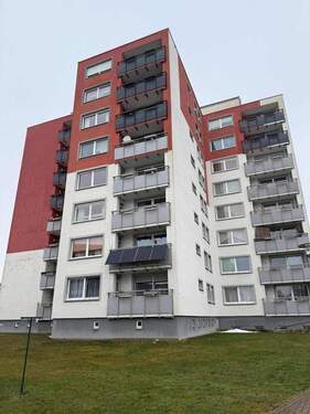 Geräumige 4-Zimmerwohnung mit toller Aussicht zu verkaufen! in Nienburg (Weser) - Geräumige 4-Zimmerwohnung mit toller Aussicht zu verkaufen!