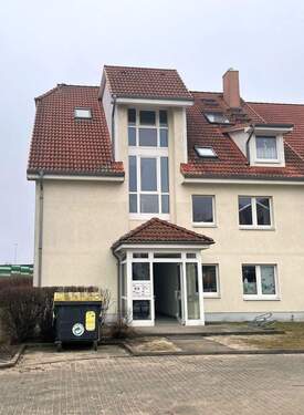 Ansicht - Eingang - !!! Ruhige ZWEIRAUMWOHNUNG in Innenstadtnähe