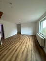 Bild 1 - 3 Zimmer-Wohnung Erstbezug nach Sanierung mit Garten