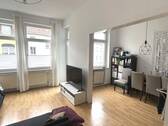 Wohn-/Esszimmer - 3 Zimmer Etagenwohnung zum Kaufen in Hannover