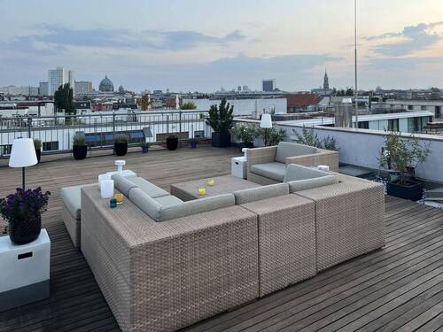 Blick zum Berliner Dom - 7 Zimmer Etagenwohnung in Berlin