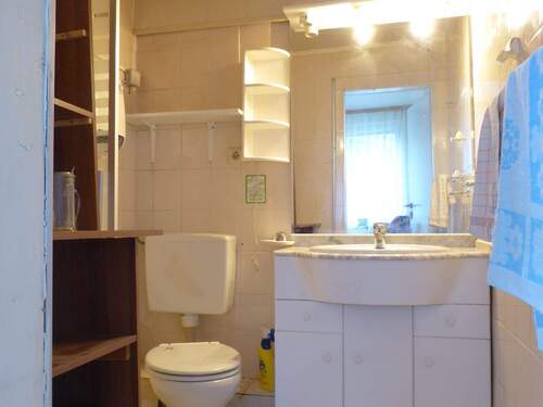 Bad/WC zu Zimmer 4 im OG - 