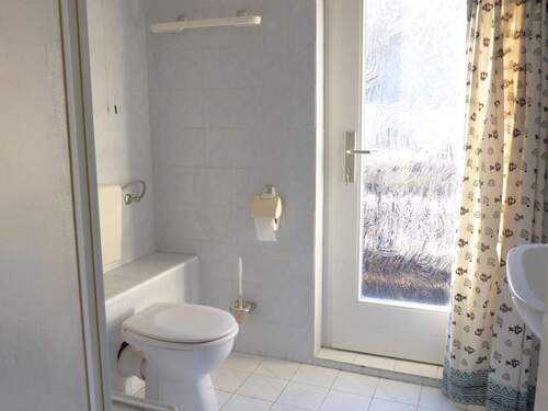 Bad/WC zu Zimmer 10 im DG - 