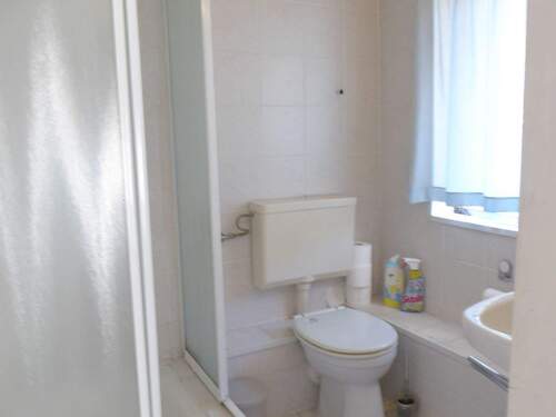 Separates Bad/WC im DG - 