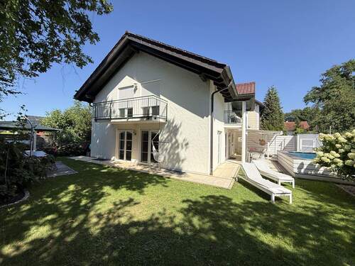 Bild 1 - Traumhaus für Familien sucht neue Eigentümer