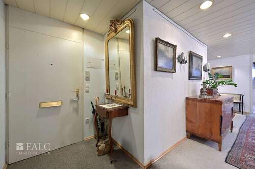 Diele Eingangsbereich - Etagenwohnung mit 116,90 m² in Putzbrunn zum Kaufen