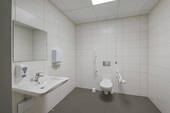 Behinderten-WC EG - 