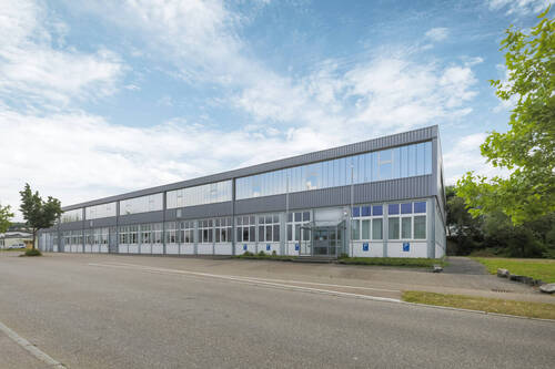 Straßenansicht - Halle zur Miete in Niefern-Öschelbronn / Öschelbronn