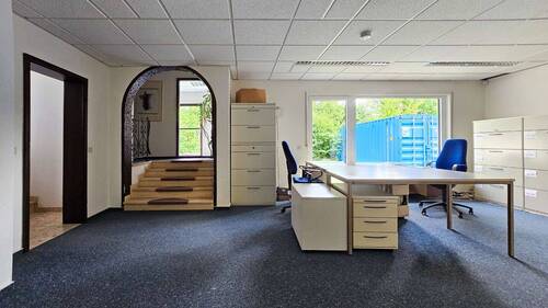 Bürohaus 2 - Räumlichkeiten EG - 