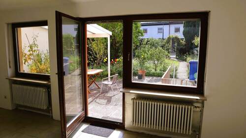 Blick aus dem WZ - 5 Zimmer Reihenmittelhaus in Nürnberg