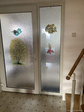 Hauseingangstür - 6 Zimmer Einfamilienhaus in Westeregeln