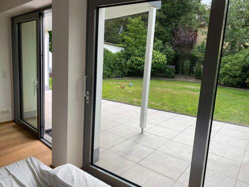 Terrassenzugang - Reihenendhaus mit 150,00 m&sup2; in Hamburg zur Miete