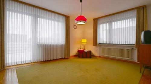 V1610 Kinderzimmer 1 mit Zugang Balkon auf der Garage - OG - 