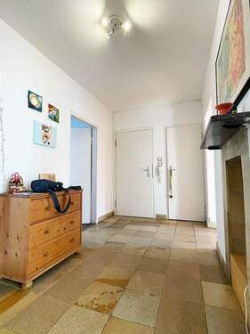 Diele 1.jpg - 3 Zimmer Etagenwohnung zum Kaufen in München