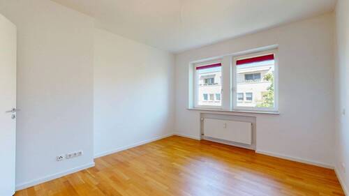 Zimmer I - 4 Zimmer Etagenwohnung in Frankfurt am Main