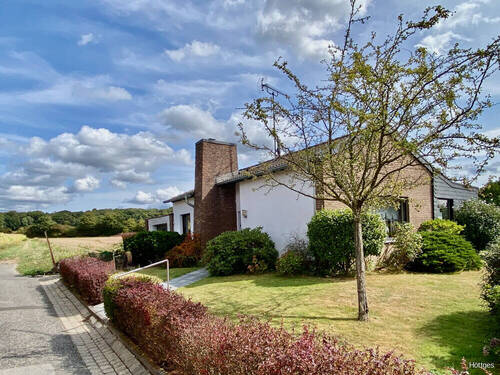 Startbild - Bungalow in Feldrandlage - 270.000,00 EUR Kaufpreis, ca.  82,00 m² Wohnfläche