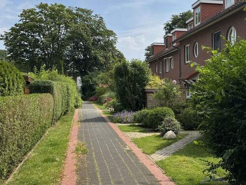 Zuwegung zum Haus - 4 Zimmer Reihenmittelhaus zum Kaufen in Wentorf bei Hamburg