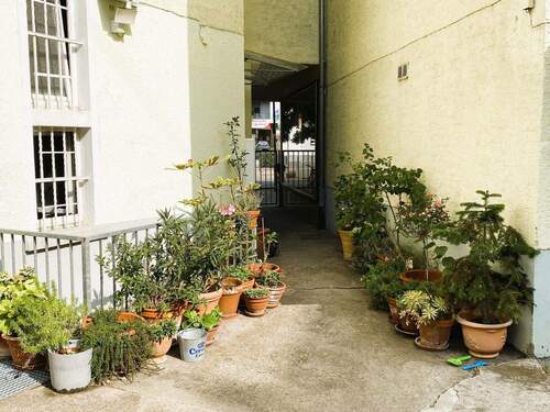 Hof- und Eingangsbereich - 